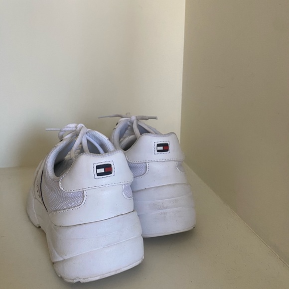 Tommy Hilfiger dad like shoes - Picture 3 of 3